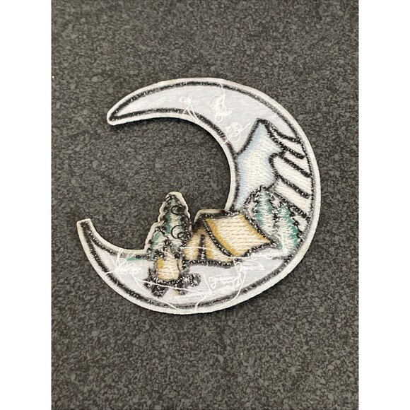 6 Assorted Adventure Hiking Camping Explore Outdoors Iron-On Embroidered Patches - Picture 7 of 13